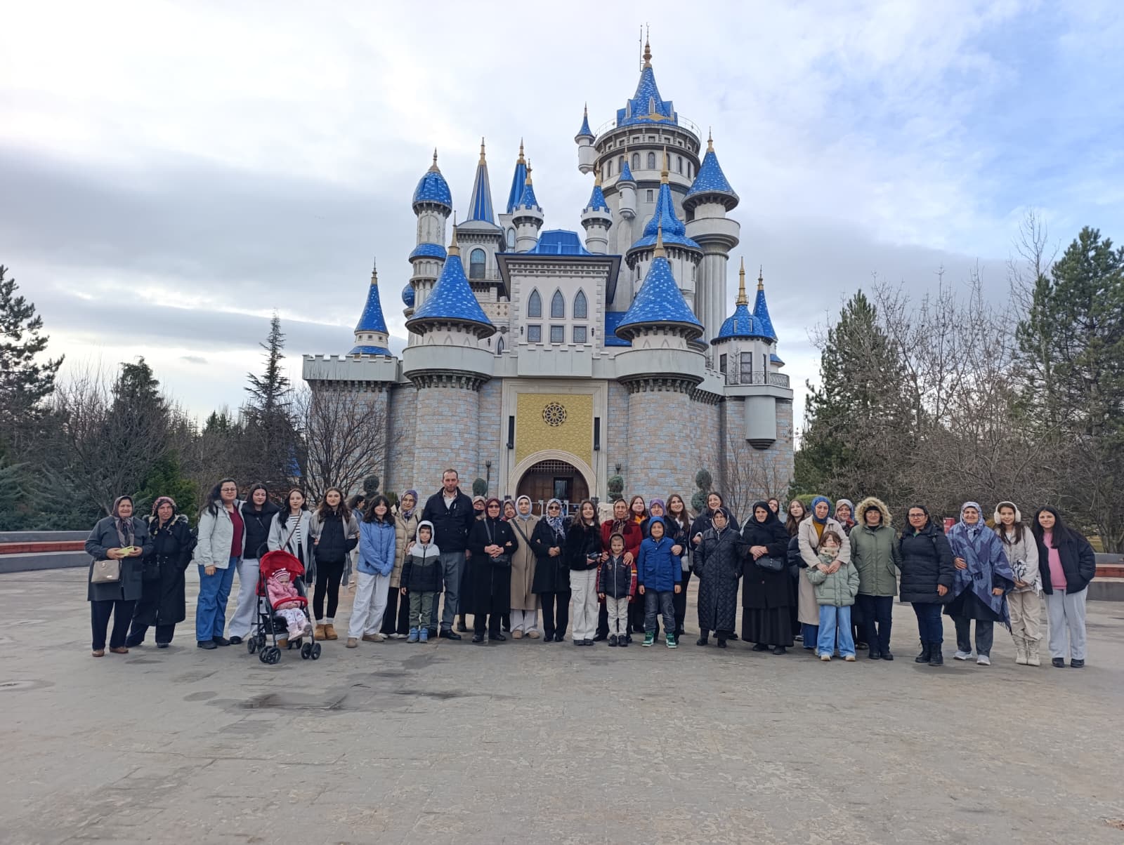 Başkan Ünlüce: Kadınların yüzlerinin güldüğü bir şehir istiyoruz