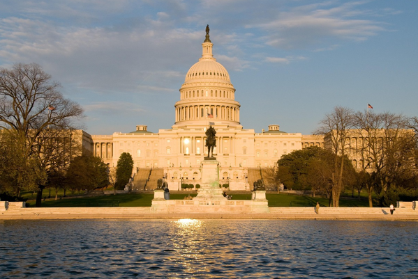 ABD senatosu hükümet finansman paketini onayladı