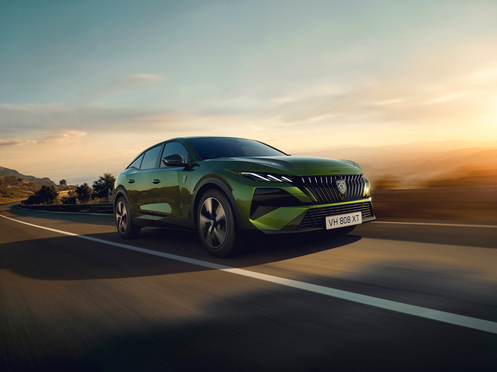 Yeni Peugeot 408 konforu zirveye taşıyor