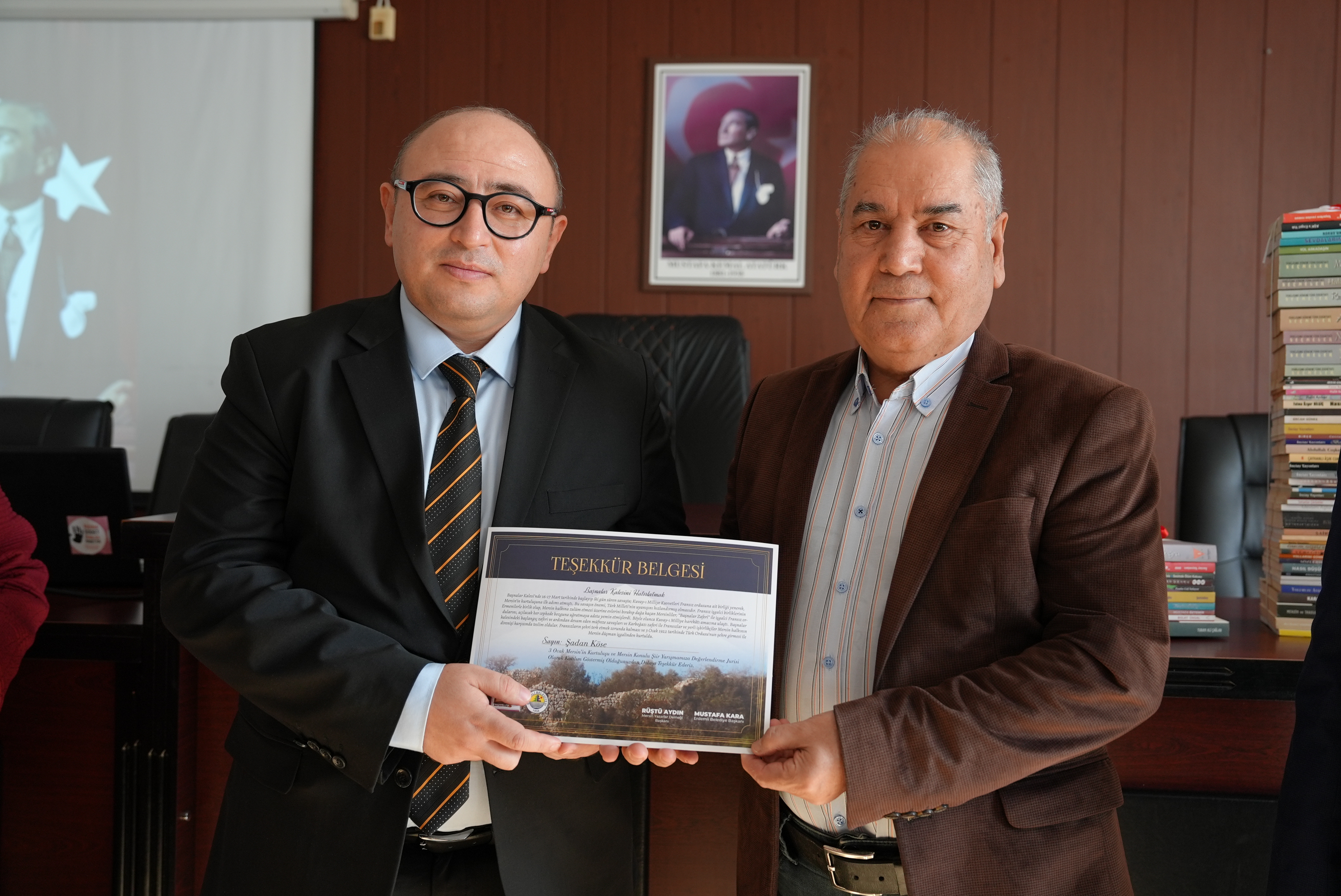 Mersin’deki şiir yarışmasında ödüller sahiplerini buldu