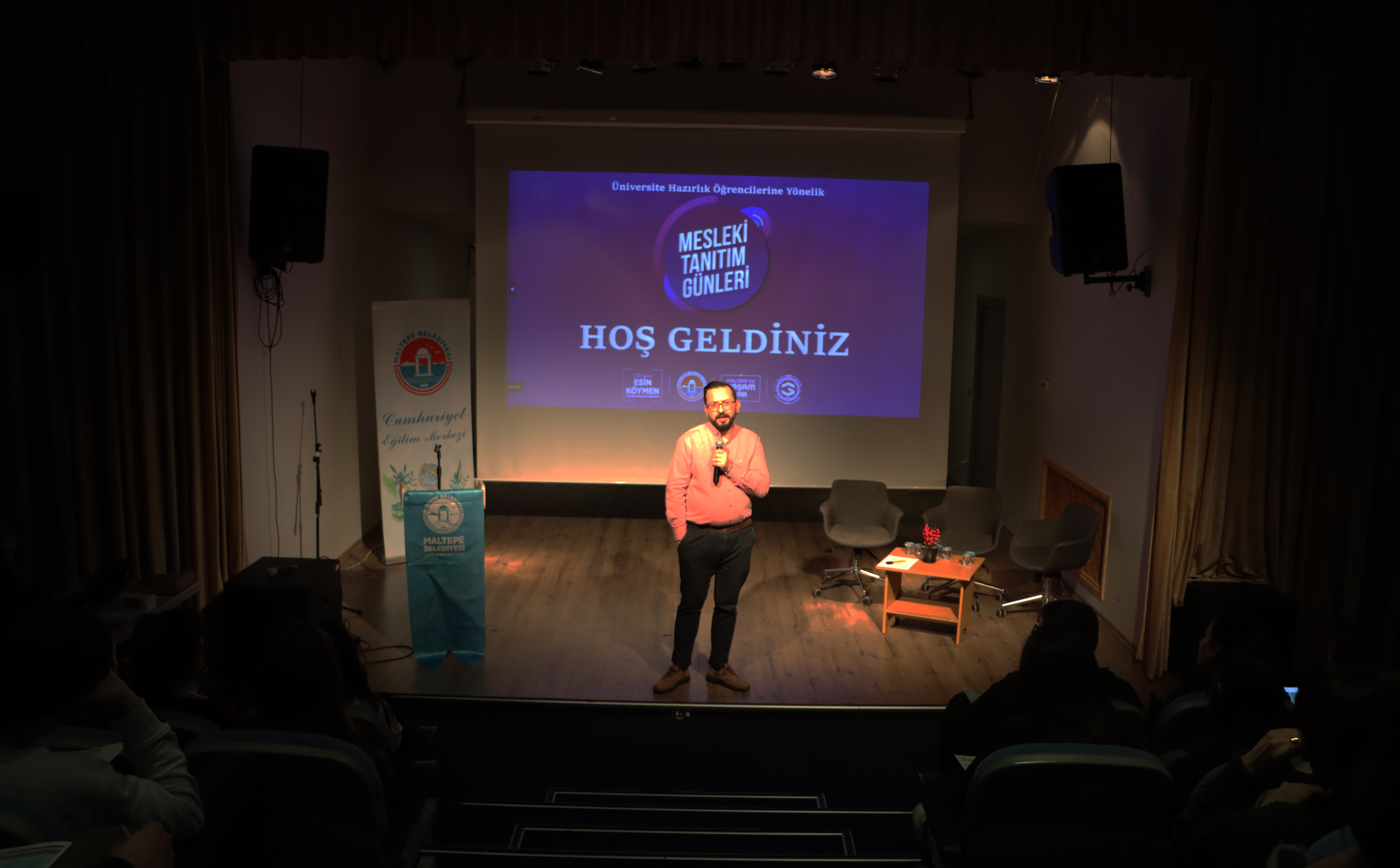 Maltepe Belediyesi’nden öğrencilere kariyer yolculuklarında destek