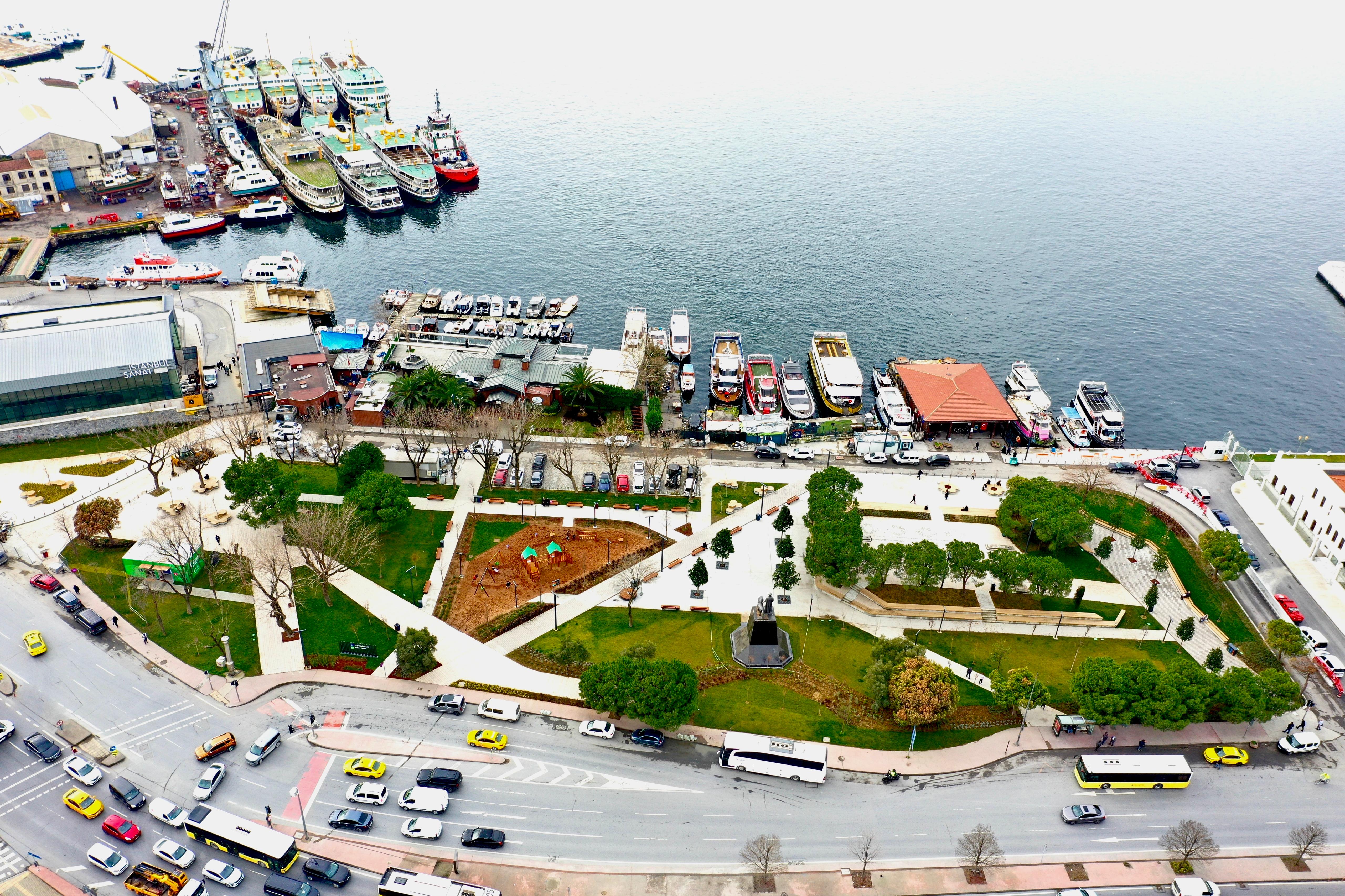 İBB, Cezayirli Hasan Paşa ve Şişhane Parklarını yeniledi