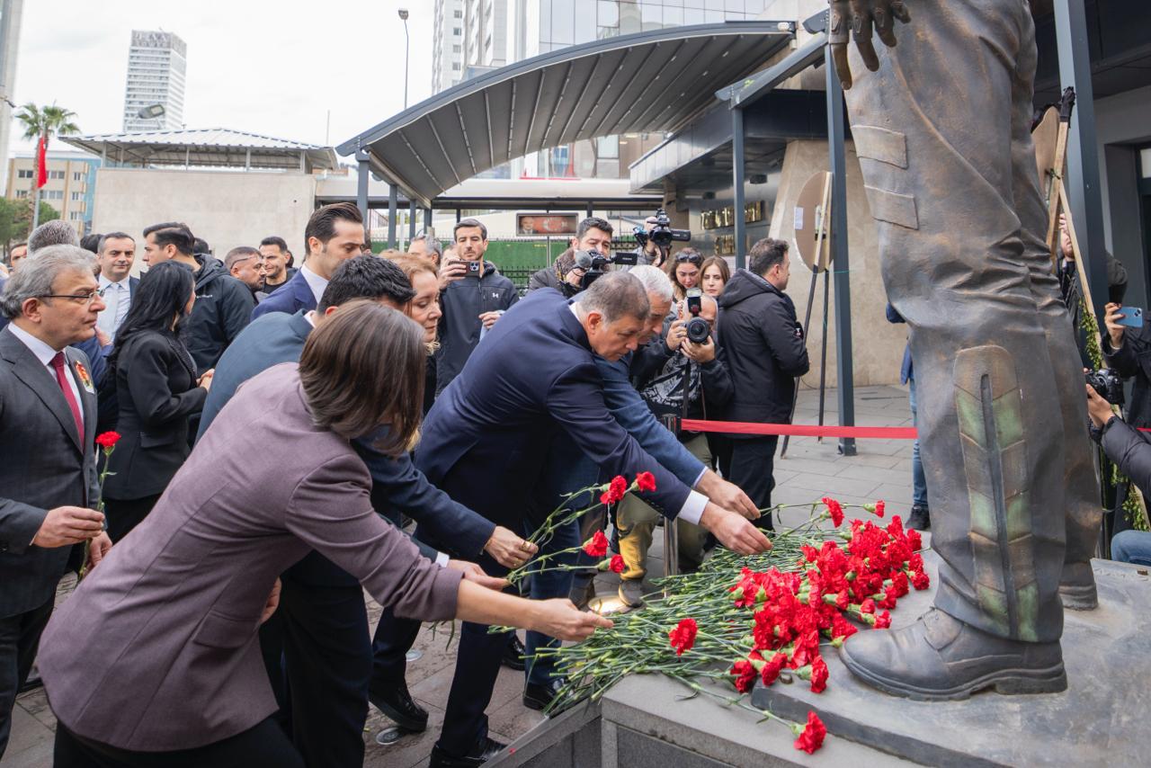 Şehit Fethi Sekin ve Musa Can, İzmir’de anıldı