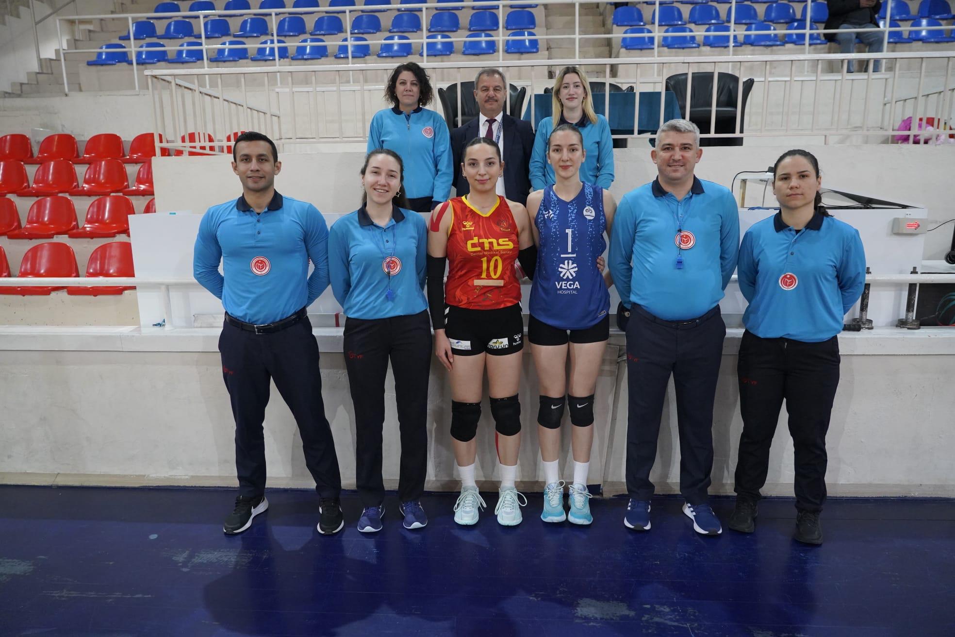 ÇBSK Kadın Voleybol Takımı, Bandırma Çelikspor’u mağlup etti