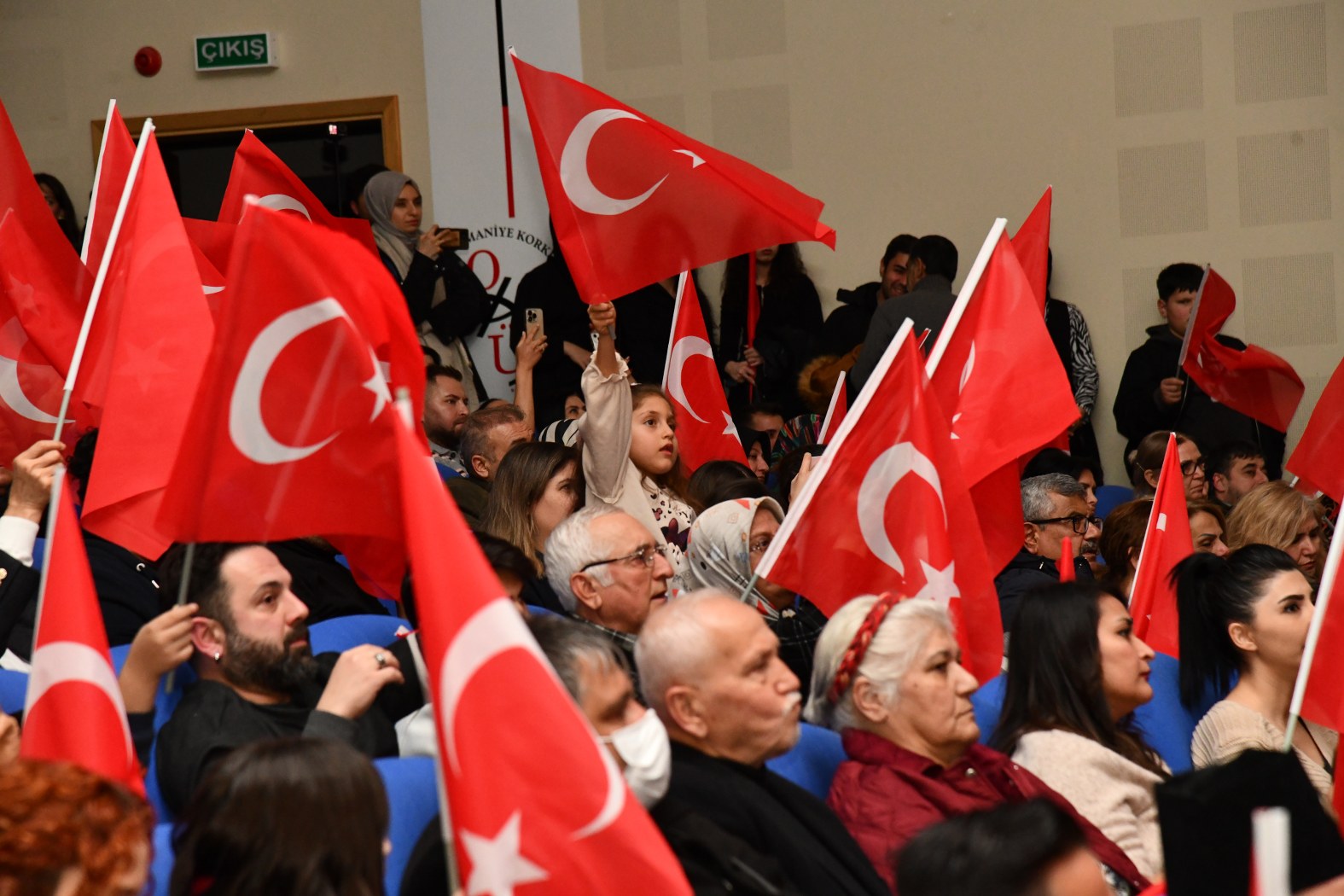Osmaniye Belediyesi Çok Sesli Korosu’ndan “Kurtuluş” konseri