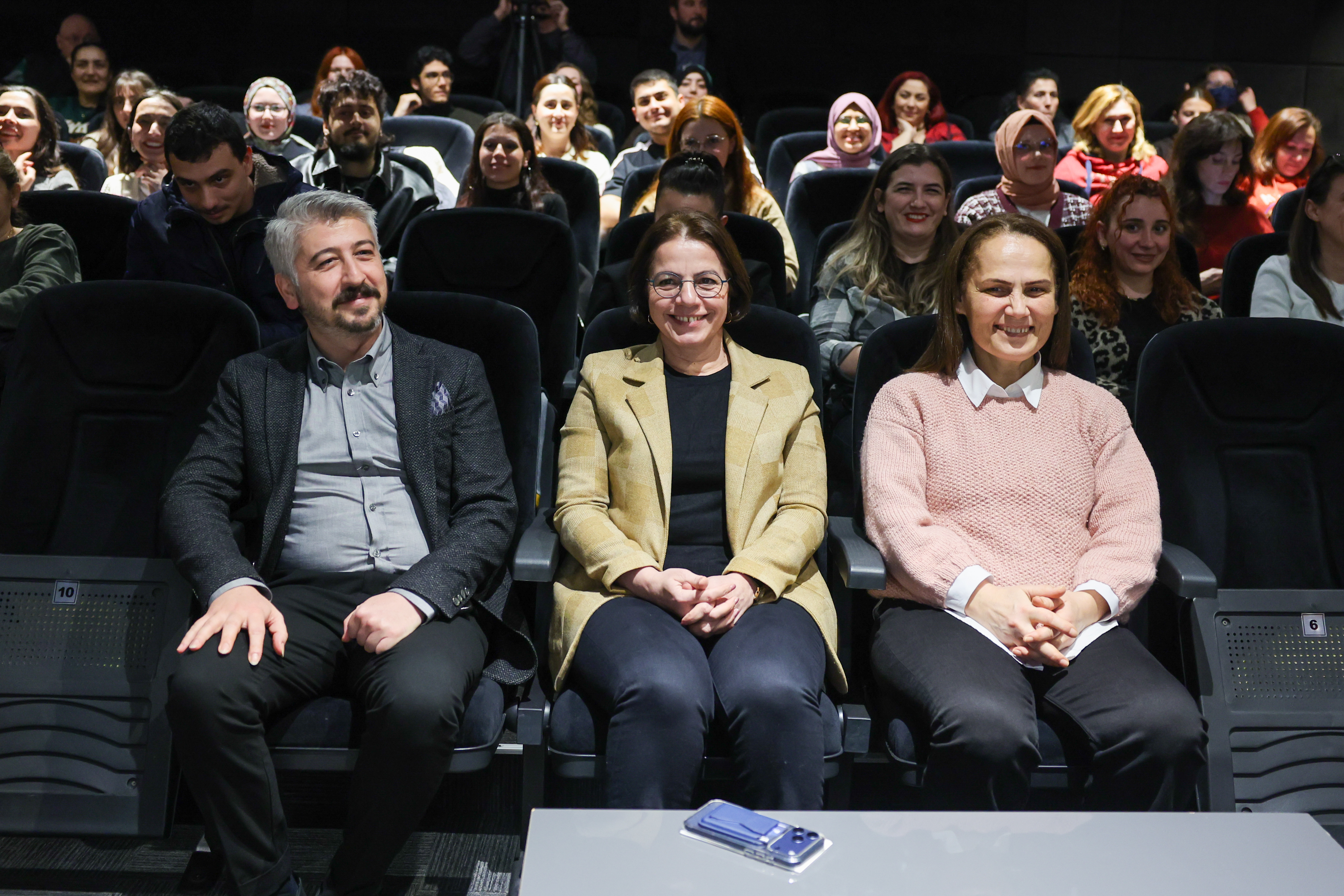 Maltepe’de “Kadınlar Tarih Konuşuyor” söyleşisi