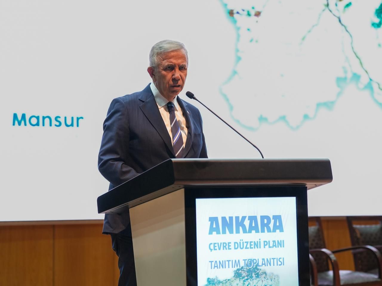 Beşikçioğlu, Ankara 2050 Çevre Düzeni Planı Tanıtım Toplantısı’na katıldı