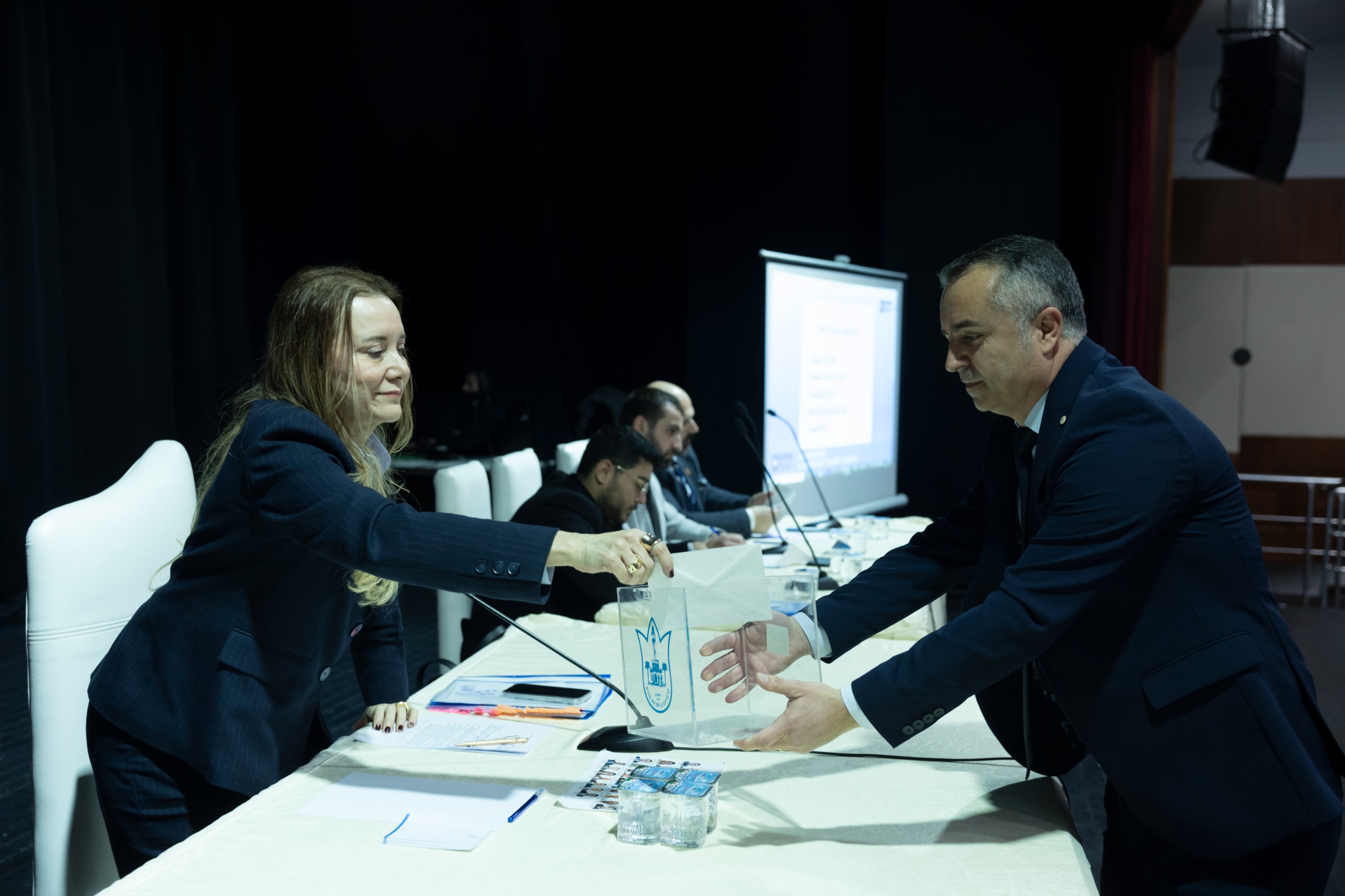 Konak Belediye Meclisi’nde yılın ilk toplantısı yapıldı