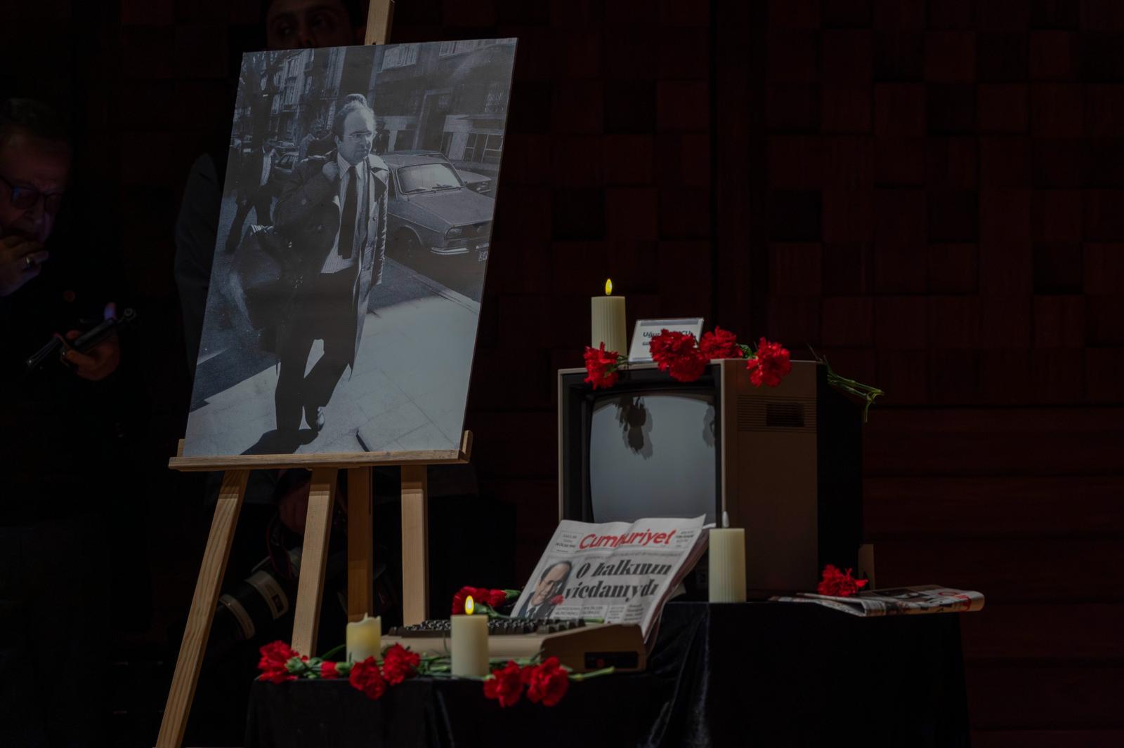 Tugay: Mumcu’nun ışığı yolumuzu aydınlatmaya devam ediyor