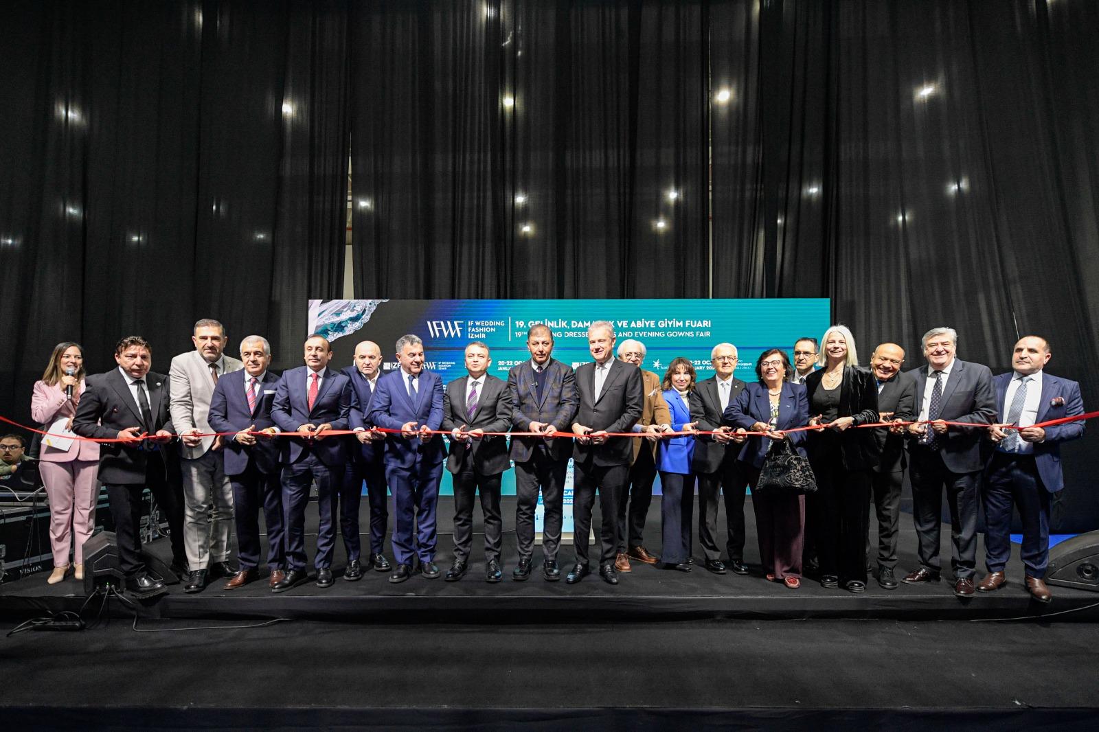 Başkan Tugay: Modanın geleceğini İzmir’den inşa ediyoruz