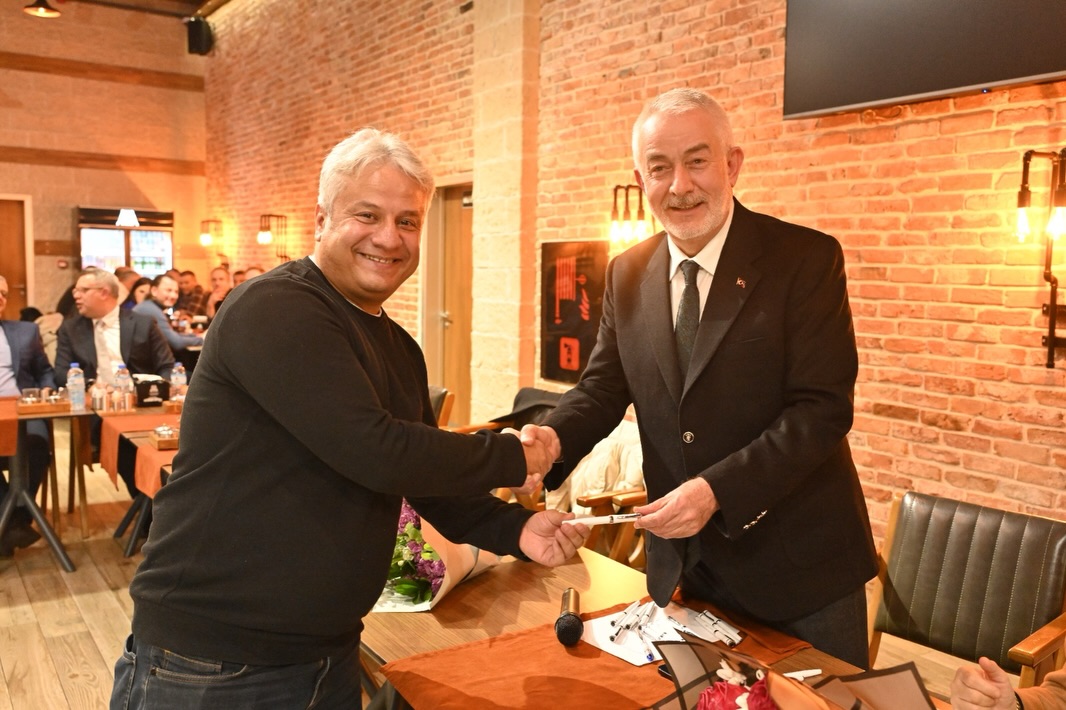 Başdeğirmen: Isparta Belediyesi Türkiye’ye örnek bir belediyedir