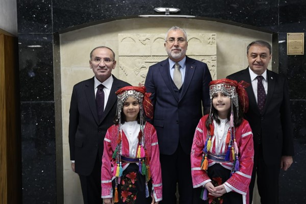 Bakan Işıkhan Şanlıurfa’da