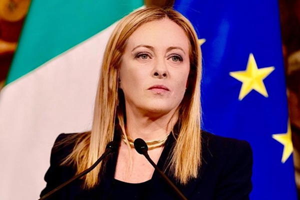 Meloni: İdeolojik baskının birini sahneye çıkmaktan vazgeçirmesi kabul edilemez