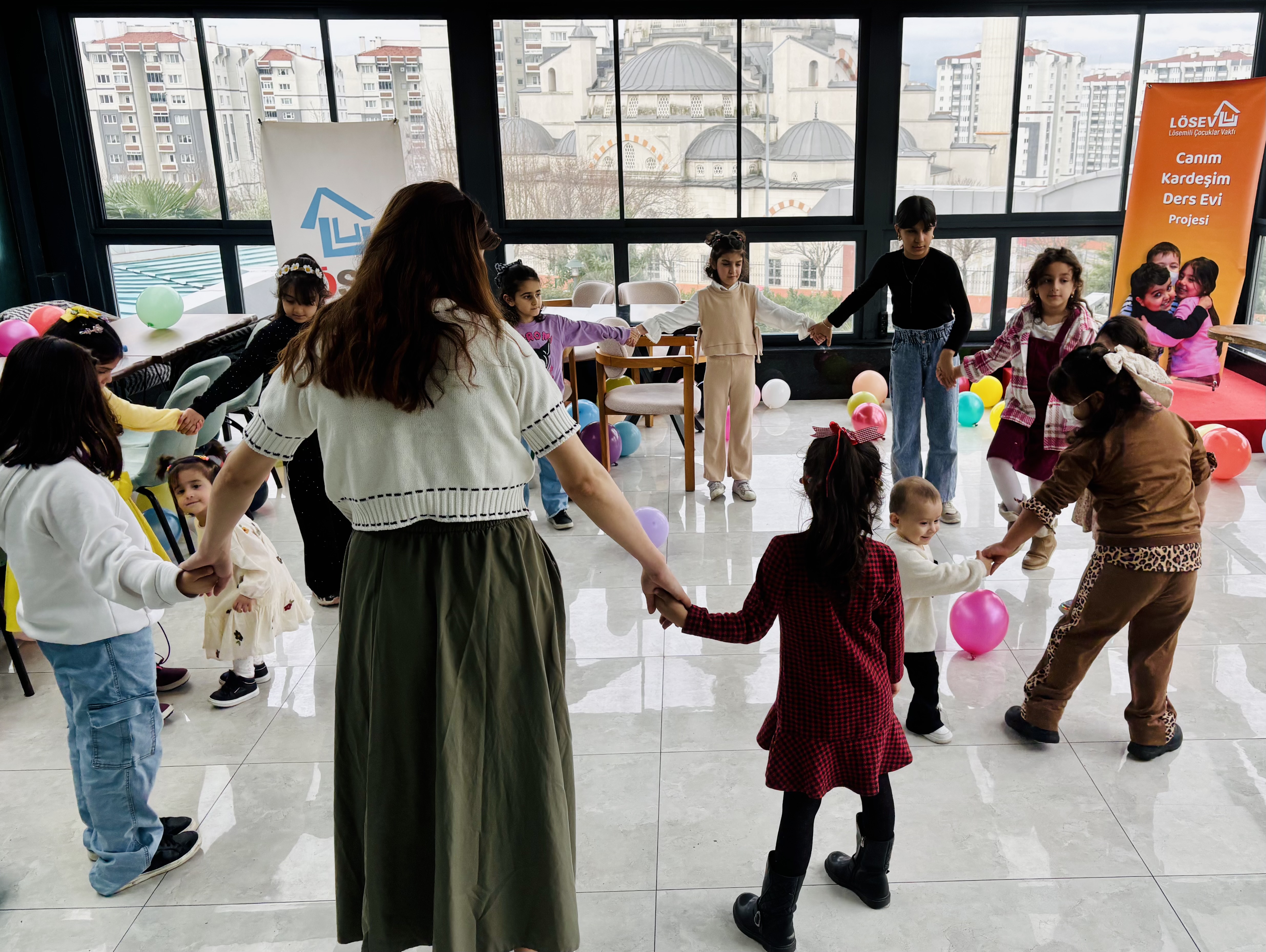 Lösemili çocuklar yeni yaşlarını LÖSEV ailesi ile kutladı