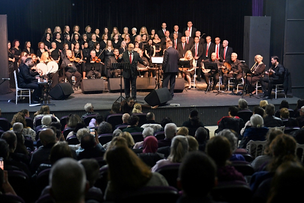 Bornova’da TSM Korosu’ndan Sevgililer Günü’ne özel konser