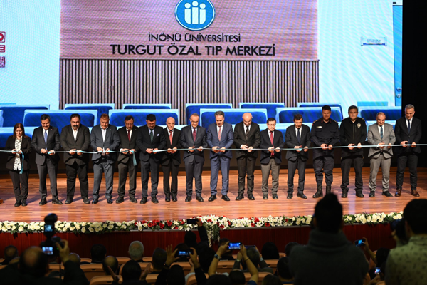 Vali Yavuz, yenilenen Acil Servis açılışına katıldı