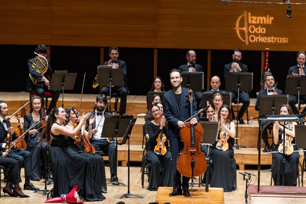 İzmir Oda Orkestrası Ahmed Adnan Saygun’da sahne aldı