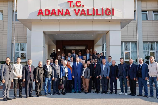 Adana Valisi Yavuz, muhtarlarla buluştu