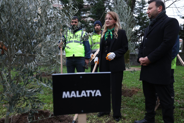 Bakırköy’de 11 ili temsilen 11 fidan dikildi