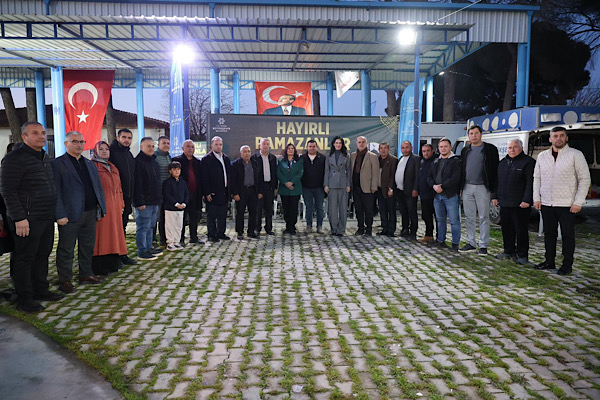 Başkan Çerçioğlu, iftar sofrasında vatandaşlarla bir araya geldi