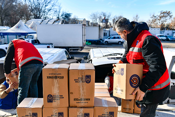 Ankara’da Ramazan ayına özel “Koli Ver” kampanyası başladı