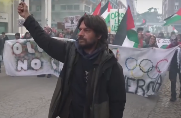 Protestocular, İtalya’nın Kış Olimpiyatlarının kamu parasını israf ettiğini söyledi