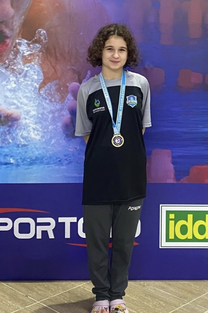 Çayırovalı yüzücülerden il vize yarışlarında 27 madalya