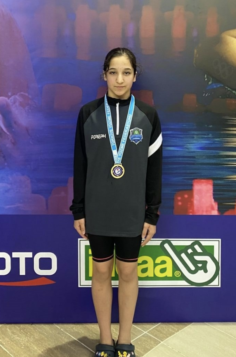 Çayırovalı yüzücülerden il vize yarışlarında 27 madalya