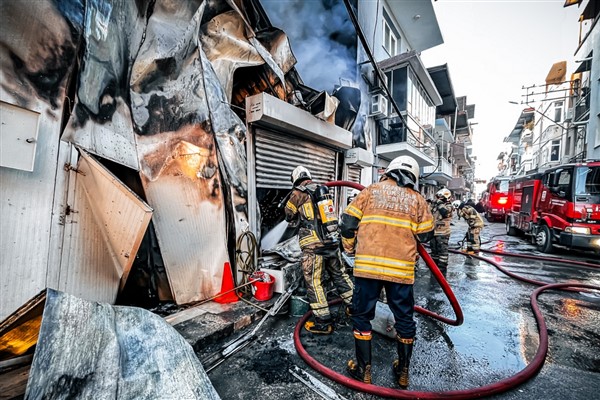 Buca’da iş yeri yangını