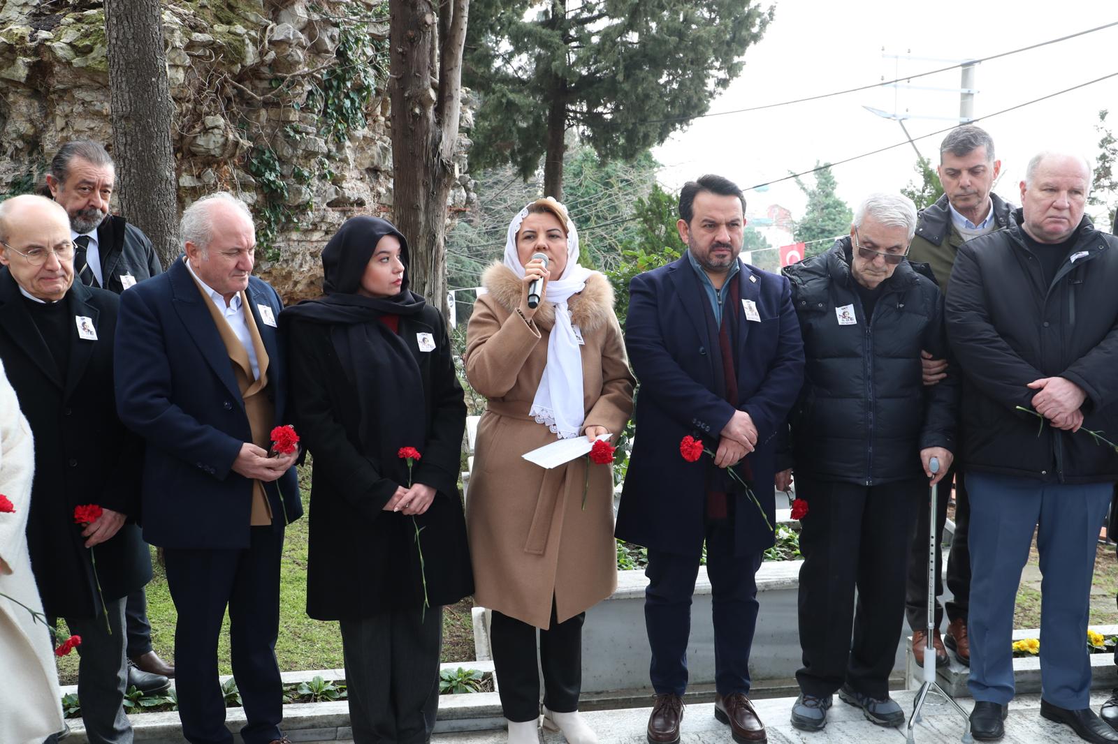 İzmit’te Leyla Atakan vefatının 55. yılında anıldı