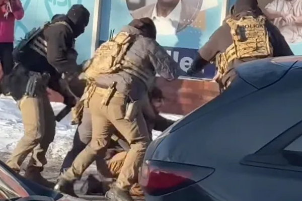 Minneapolis’te Alex Pretti’yi vuran İki federal ajanın kimliği belirlendi