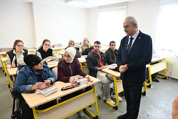 Kepez’de engelli bireylere özel ücretsiz EKPSS kursu