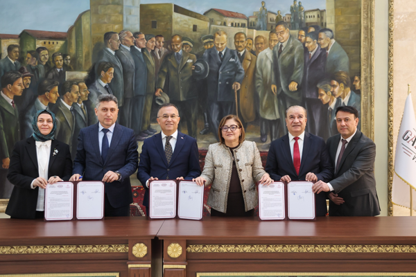 Şahin: Biz kimsesizlerin kimi, sessiz yığınların sesi olacağız