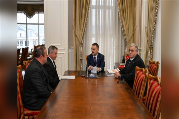 Karamürsel ve Dilovası muhtarlarından Vali Aktaş’a ziyaret