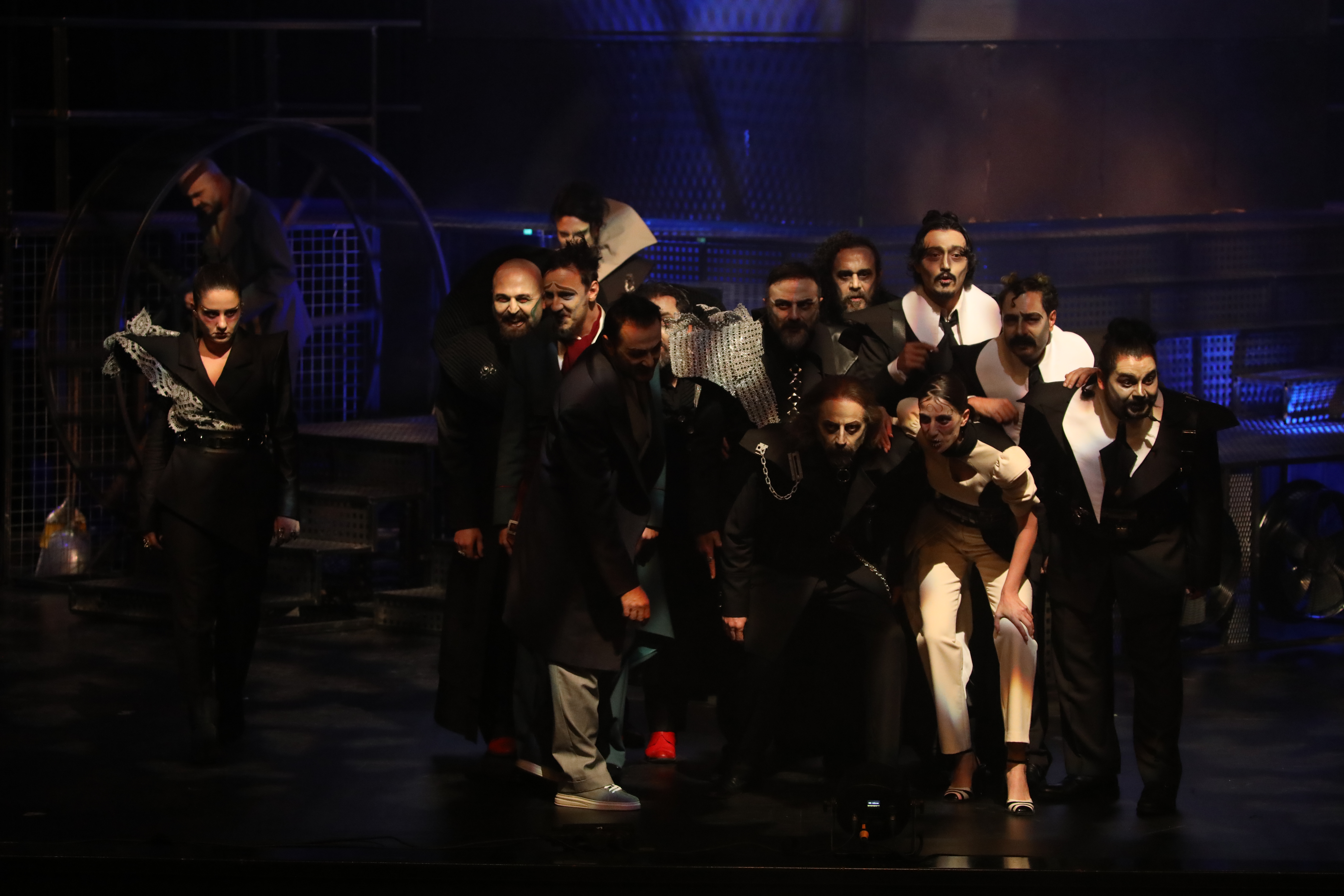 Konya Şehir Tiyatrosu’na “Yılın Oyunu” ödülü