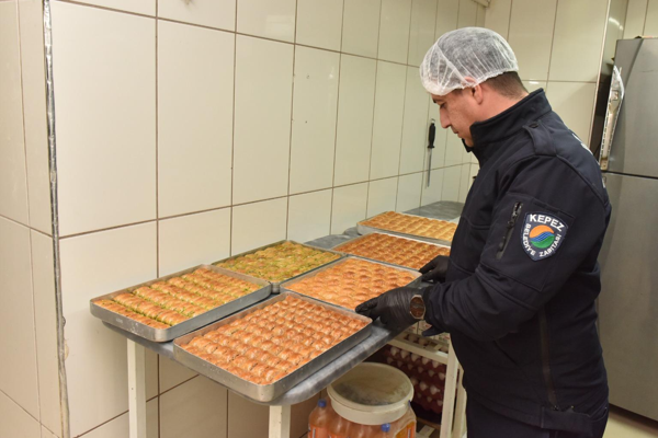 Kepez’de ramazan öncesi tatlıcılara denetim