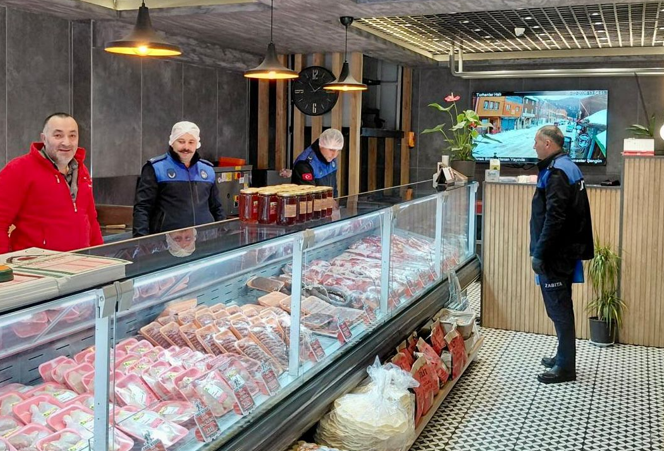 Giresun’da zabıta ekiplerinden kasaplara denetim