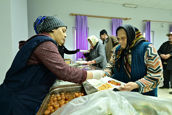 Gemlik’te Ramazan boyunca her gün halk iftarı