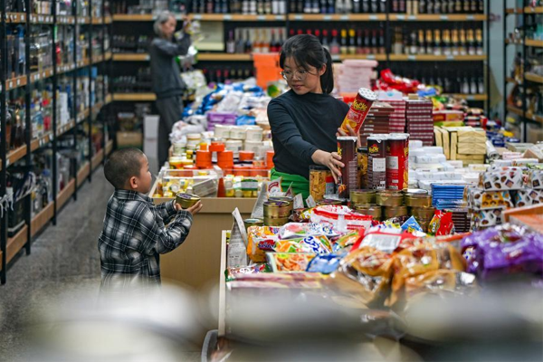Xinjiang, küçük ölçekli sınır ticaretinde Çin genelindeki liderliğini koruyor
