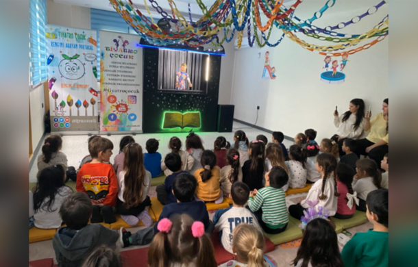 “Rengini Arayan Portakal” miniklerle buluştu