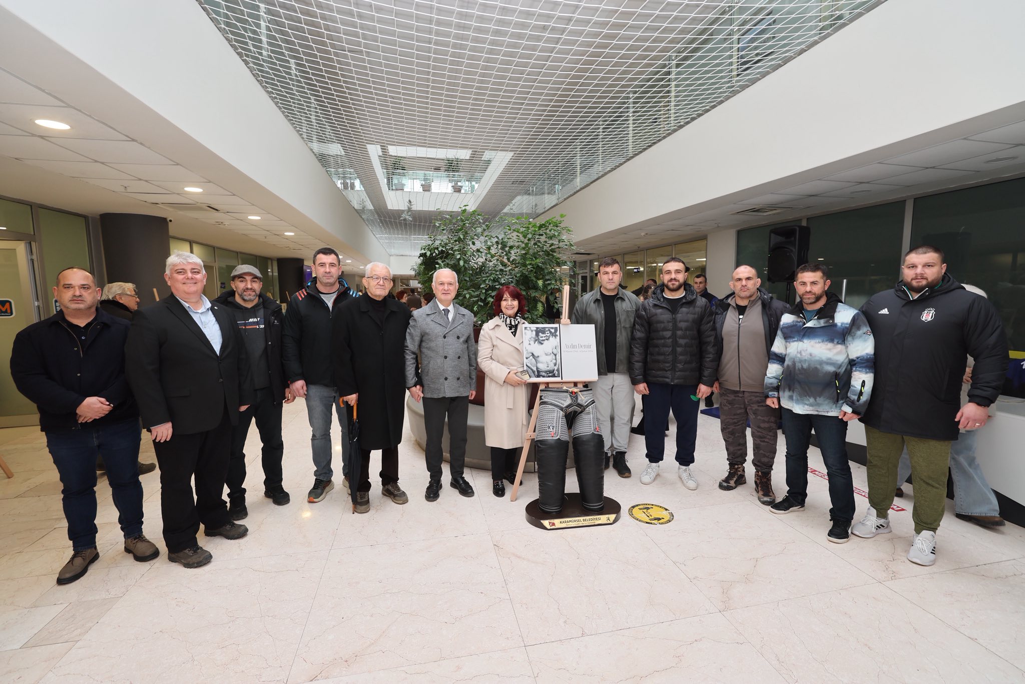 Karamürsel’de “Aydın Demir Anısına” sergisi açıldı