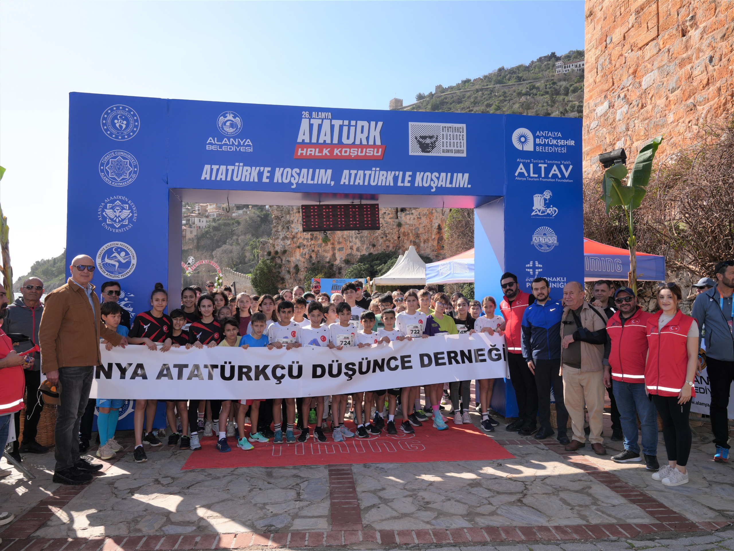 Alanya Atatürk Halk Koşusu düzenlendi