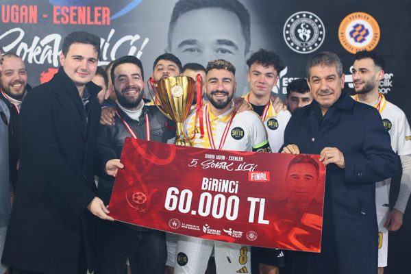 Sabri Ugan Esenler Sokak Ligi’nde şampiyon Esenler Şatto oldu