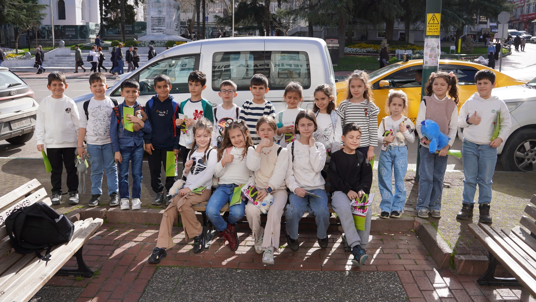 İznik’te atık piller tiyatro biletine dönüşüyor