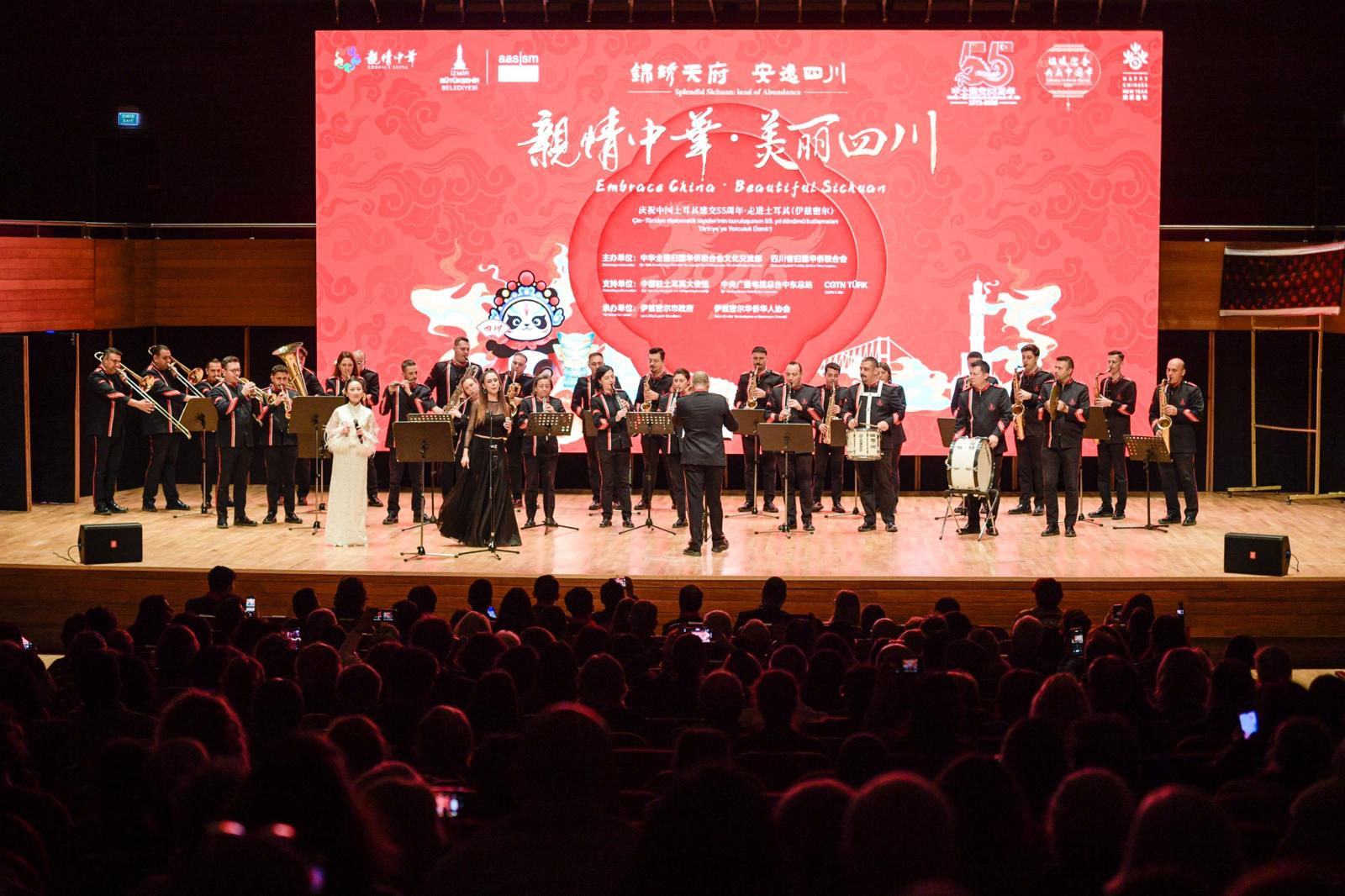 Çin Yeni Yılı İzmir’de kutlandı