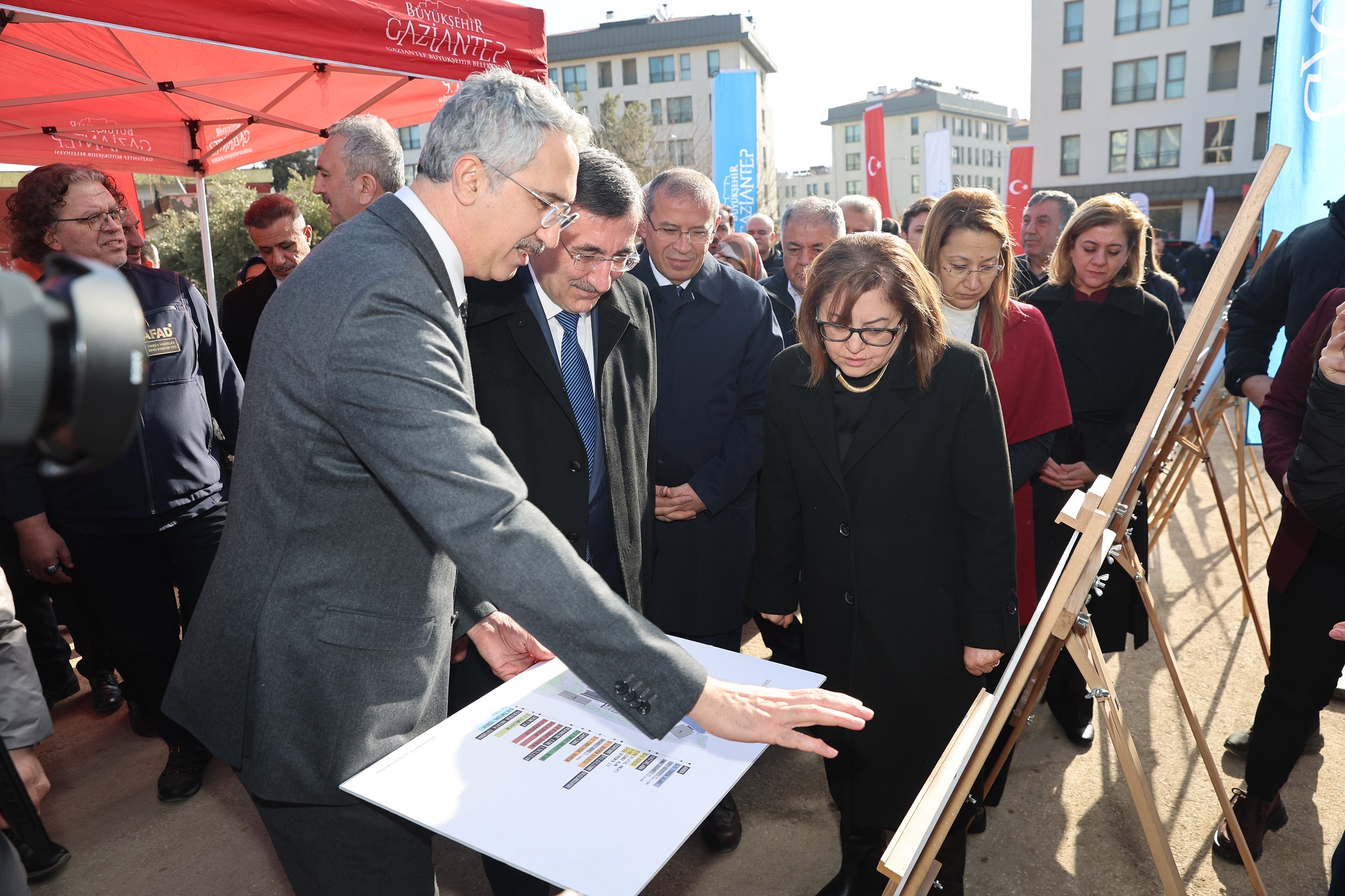 Yılmaz’dan Deprem Anma Müzesi’nin proje alanına ziyaret