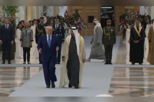 WSJ: BAE’nin ‘Casus Şeyhi’ Trump’ın kripto para şirketinde gizli hisse satın aldı