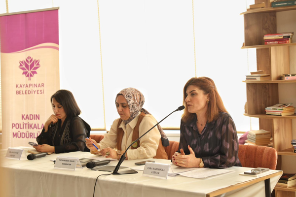 Kayapınar’da ‘Dil Mücadelesi ve Kadınların Rolü’ paneli düzenlendi
