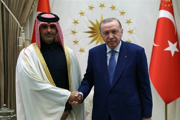 Cumhurbaşkanı Erdoğan’a iki büyükelçiden güven mektubu