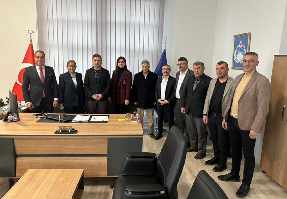 Mahalle muhtarlarından belediye yeni birim müdürlerine ziyaret